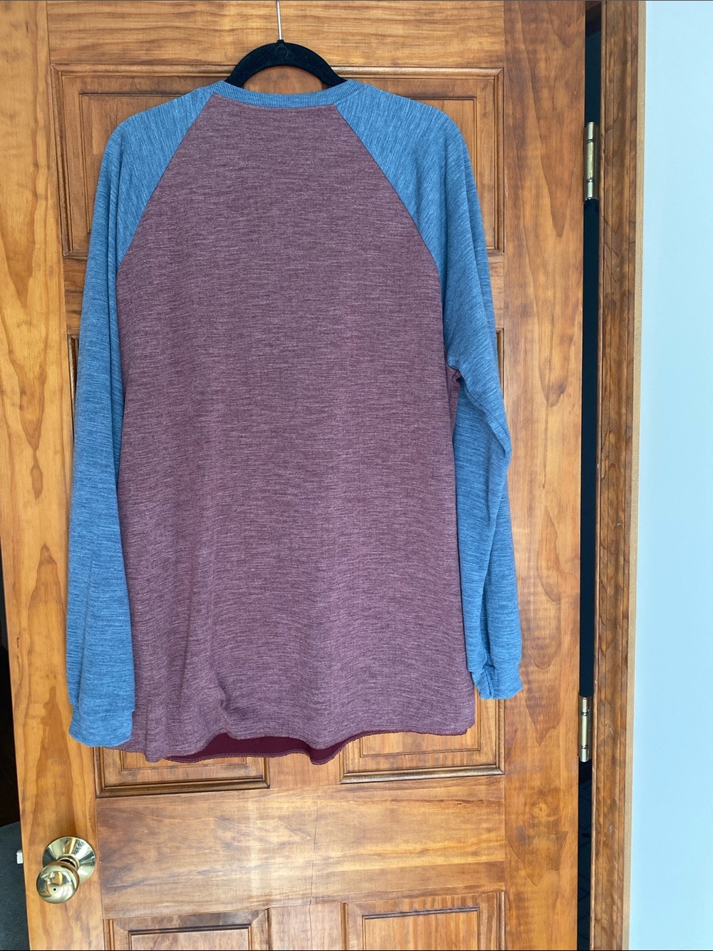 George Two-Tone Raglan Henley - Maroon Body with Blue Sleeves - Picture 3 of 6